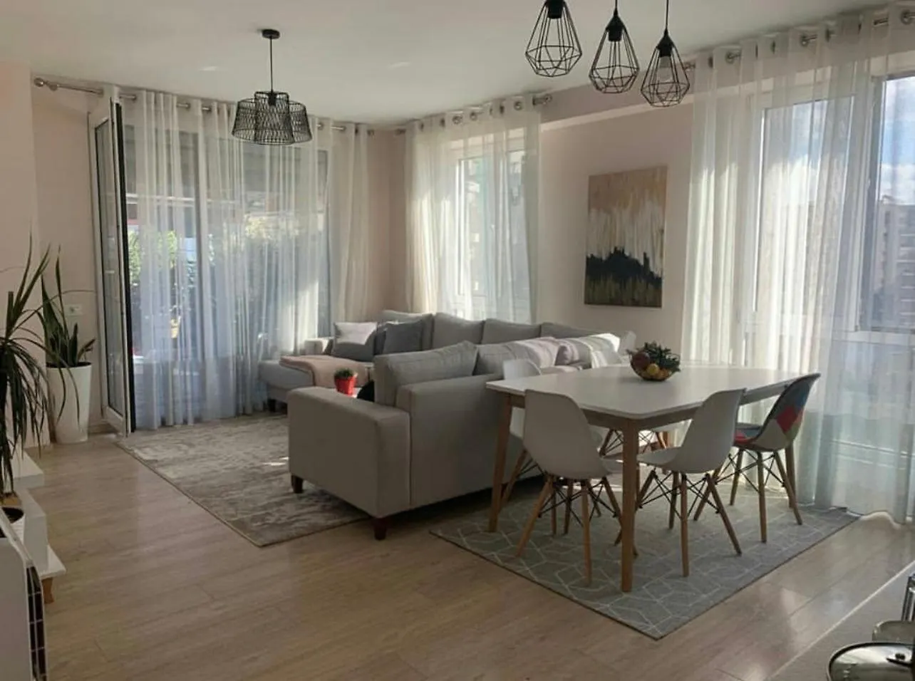 Cozy Apartmens 2 Apartman Tirana